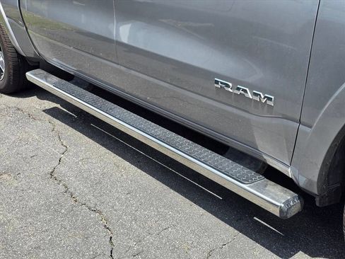 Used 2025 RAM 1500 Laramie w/ Sport Appearance Package AWD/4WD image 13