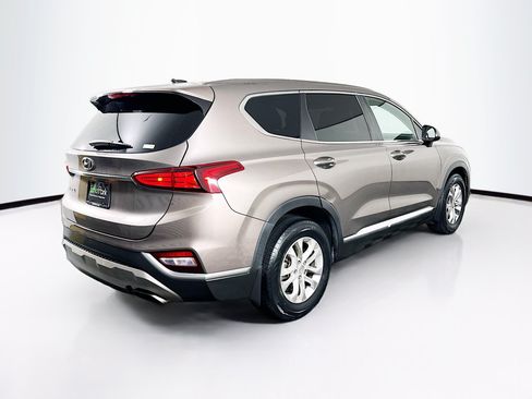Used 2019 Hyundai Santa Fe SE FWD image 9