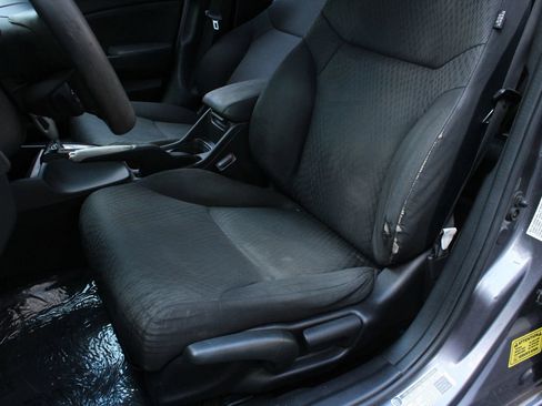Used 2015 Honda Civic SE image 17