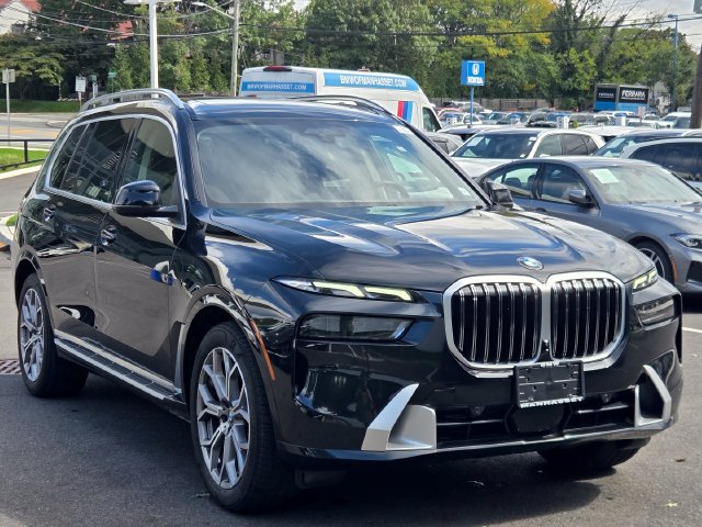 Certified 2024 BMW X7 xDrive40i AWD/4WD image 3