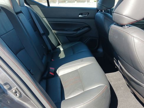 Used 2024 Nissan Altima 2.5 SR w/ SR Premium Package image 32