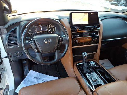 Used 2023 INFINITI QX80 Sensory w/ All-Season Package image 19