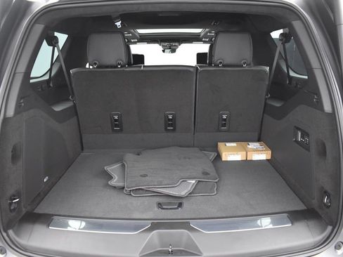 Certified 2026 Cadillac Escalade ESV V AWD/4WD image 32