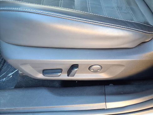 Used 2024 Mitsubishi Outlander SE image 19