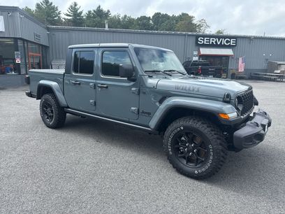 New 2025 Jeep Gladiator Sport