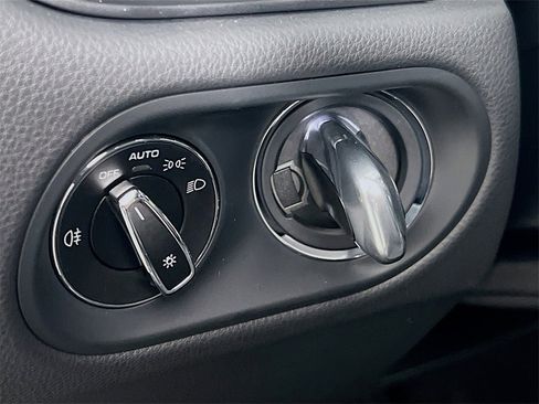 New 2026 Porsche Macan Turbo image 11