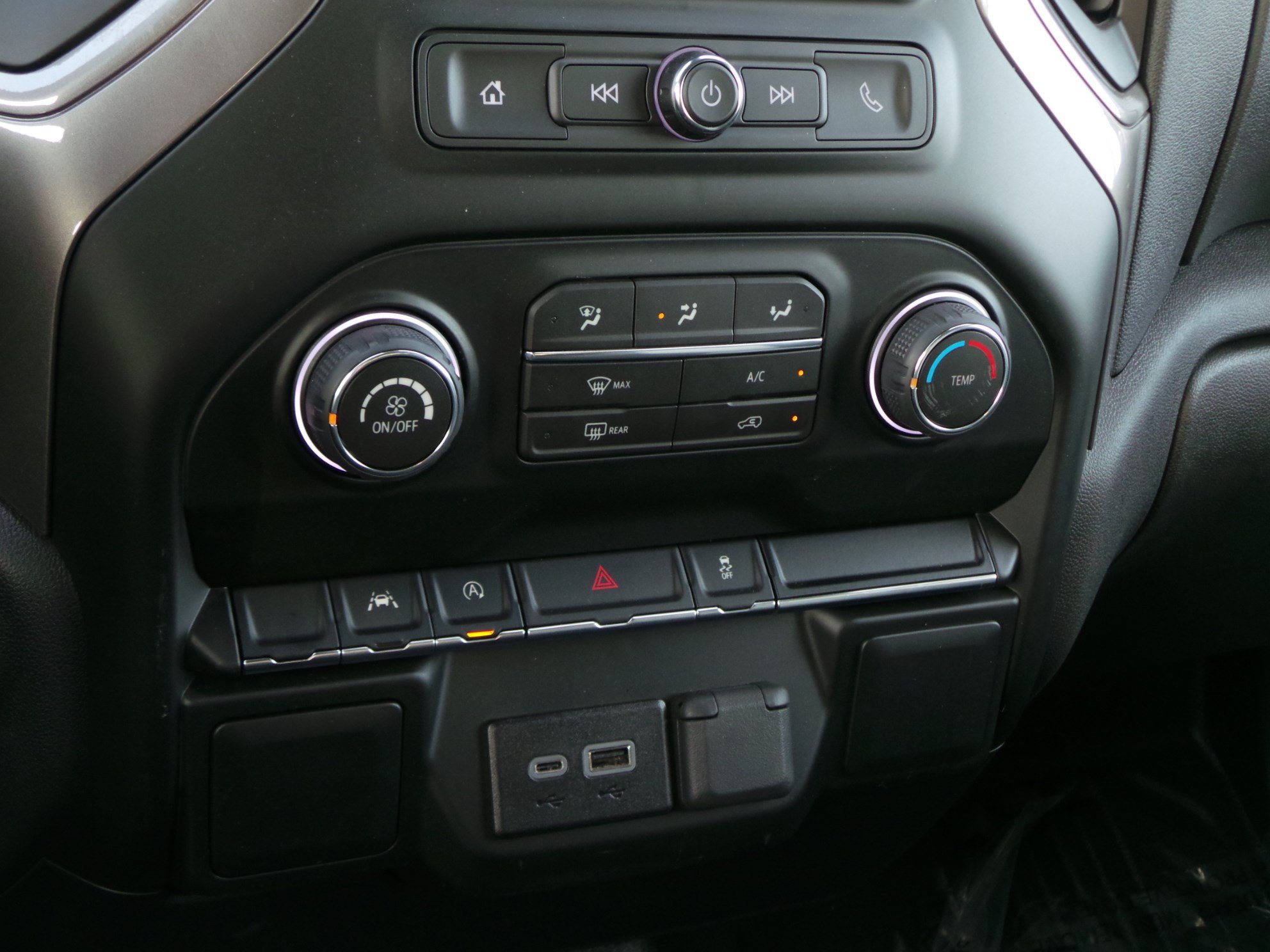 Used 2026 Chevrolet Silverado 1500 W/T w/ WT Value Package AWD/4WD image 40
