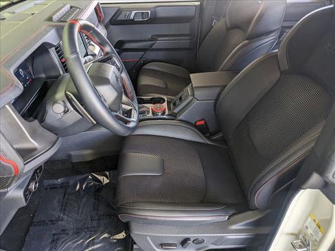 New 2025 Ford Bronco Raptor image 4