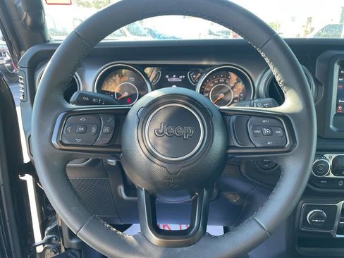 Used 2023 Jeep Wrangler Sport S image 22