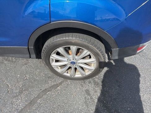 Used 2017 Ford Escape Titanium AWD/4WD image 27