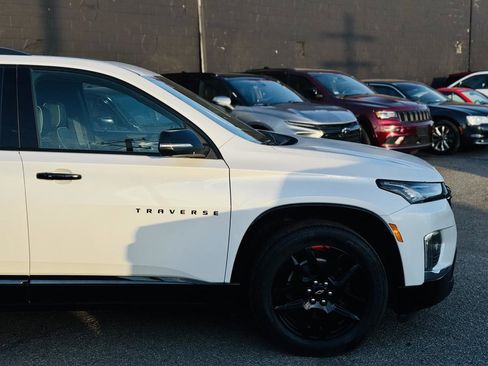 Used 2023 Chevrolet Traverse Premier w/ Redline Edition FWD image 4