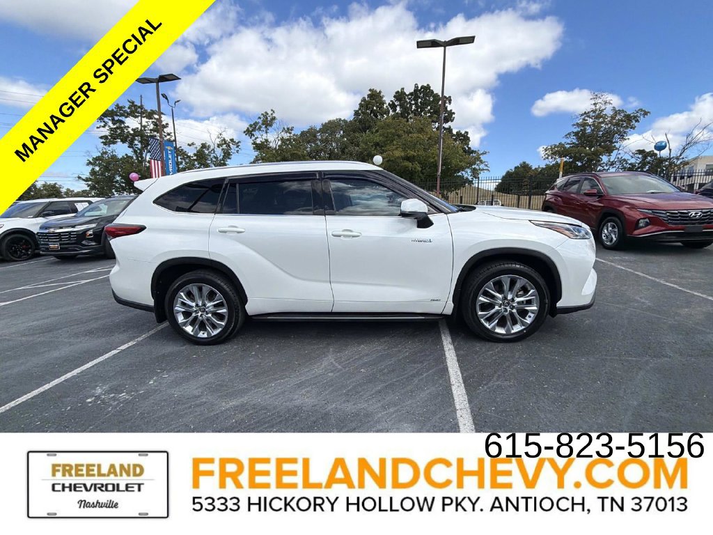 Used 2021 Toyota Highlander Limited AWD/4WD image 2