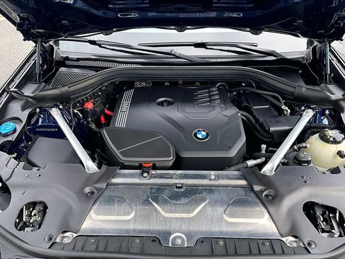 Used 2025 BMW X4 xDrive30i AWD/4WD image 32