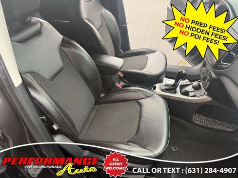 Used 2021 Jeep Compass Latitude image 28