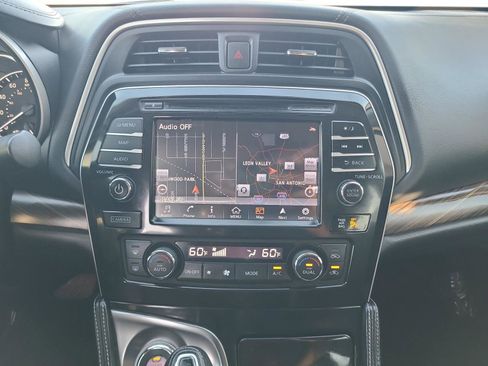 Used 2017 Nissan Maxima Platinum image 14