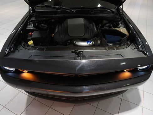 Used 2015 Dodge Challenger R/T Plus image 34
