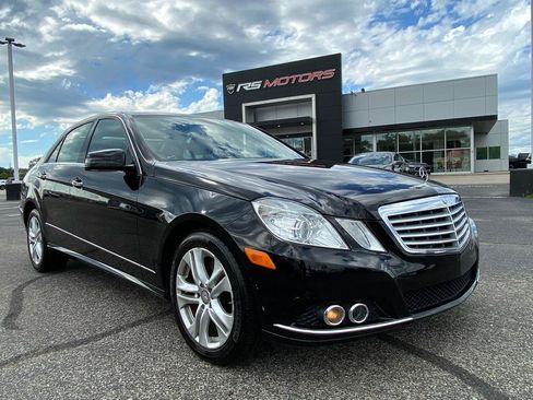 Used 2011 Mercedes-Benz E 350 4MATIC Sedan image 1