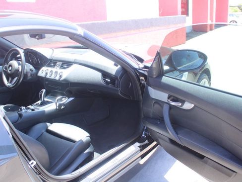 Used 2015 BMW Z4 sDrive35i RWD image 19
