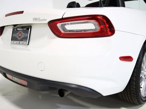 Used 2017 FIAT 124 Spider Classica image 62