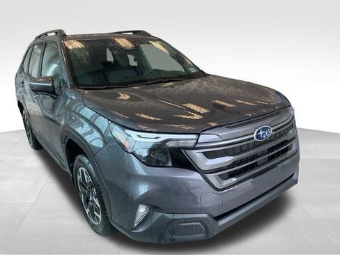 New 2026 Subaru Forester Premium AWD/4WD image 1