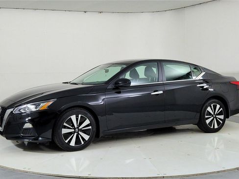 Used 2022 Nissan Altima 2.5 SV image 3