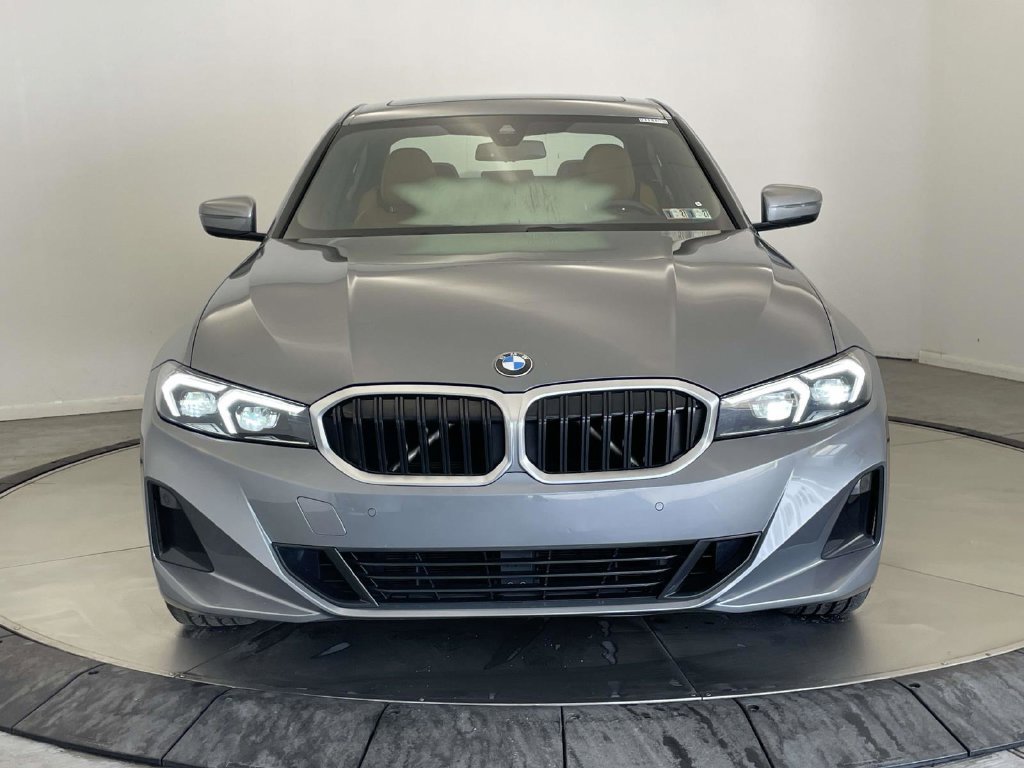 Used 2024 BMW 330i xDrive Sedan w/ Premium Package AWD/4WD image 8