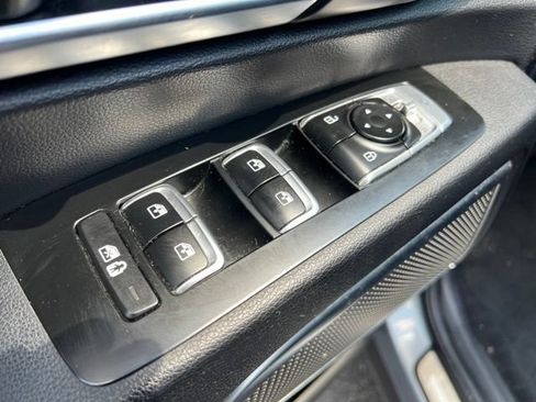 Used 2022 Kia Telluride SX w/ SX Prestige Package AWD/4WD image 32