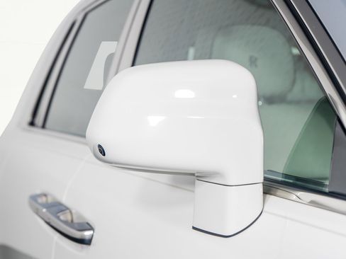 Used 2019 Rolls-Royce Phantom Sedan image 26