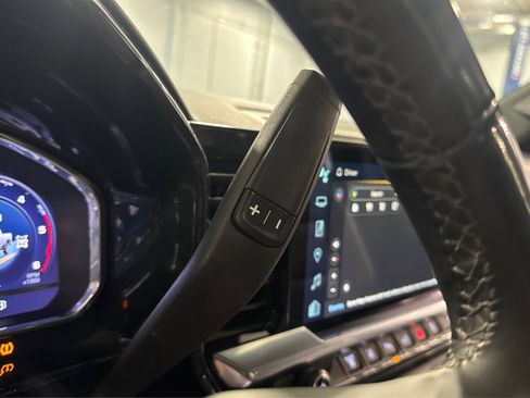 Used 2024 Chevrolet Silverado 3500 High Country w/ High Country Premium Package image 29