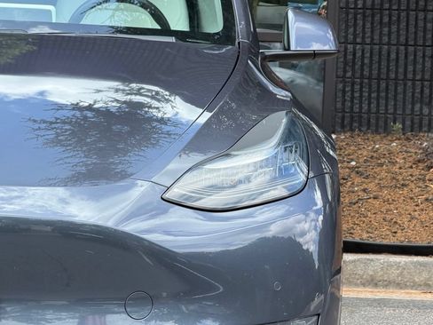 Used 2020 Tesla Model Y Long Range AWD/4WD image 5