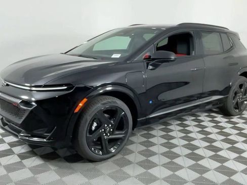 New 2025 Chevrolet Equinox EV RS image 8