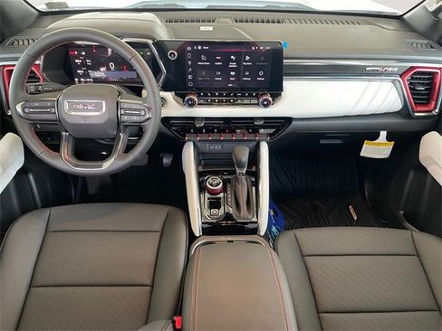 New 2025 GMC Canyon AT4 w/ AT4X Package image 10