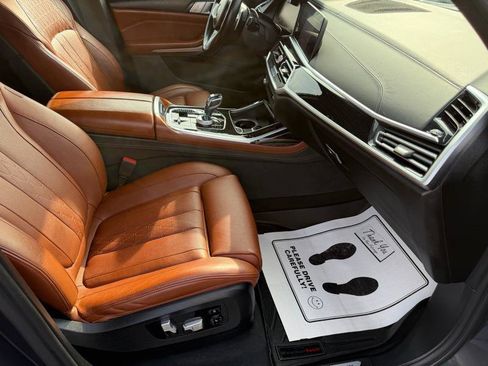 Used 2019 BMW X7 xDrive50i w/ M Sport Package image 44