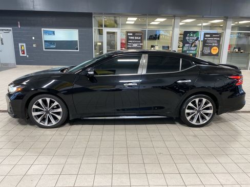 Used 2019 Nissan Maxima Platinum w/ Illumination Package image 3