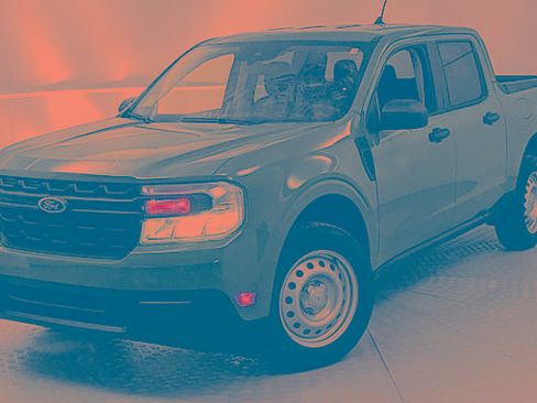 Certified 2022 Ford Maverick XL image 6