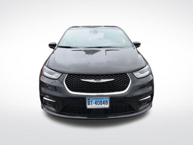 Used 2025 Chrysler Pacifica Select FWD image 2