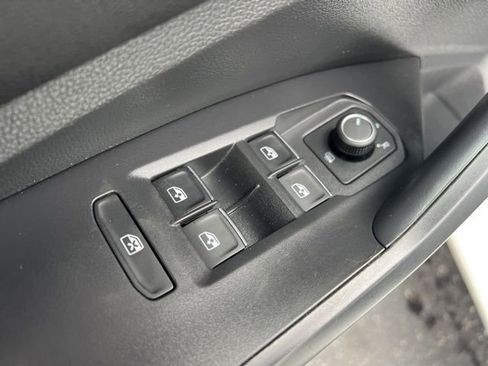 Used 2024 Volkswagen Jetta S image 25