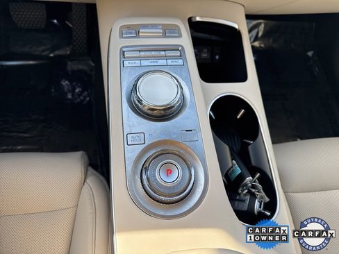 Used 2025 Genesis GV70 2.5T w/ Select Package image 27