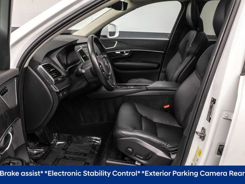 Used 2020 Volvo XC90 T5 Momentum w/ Protection Package image 5