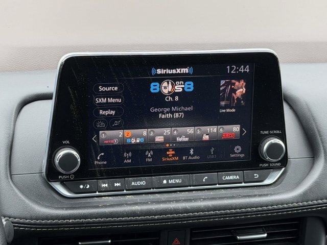 Used 2023 Nissan Rogue SV FWD image 19