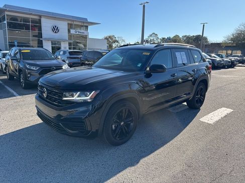Used 2023 Volkswagen Atlas SEL R-Line image 17