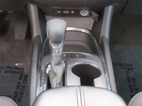 Used 2024 Chevrolet Malibu LT image 20