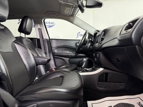 Used 2020 Jeep Compass Latitude image 15