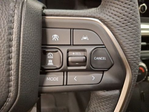 Used 2025 Toyota Tacoma SR5 image 20