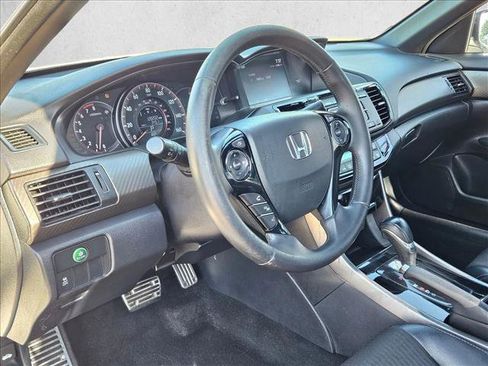 Used 2016 Honda Accord Sport image 10