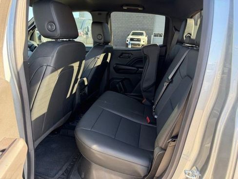 Used 2026 Chevrolet Colorado Trail Boss AWD/4WD image 10