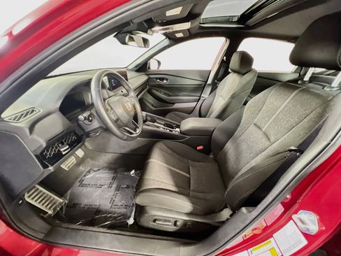 Used 2024 Honda Accord Sport image 19