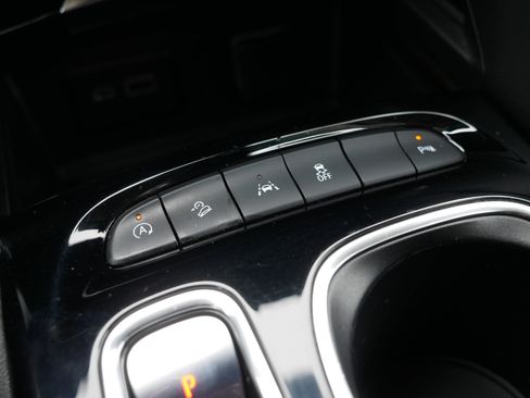 Certified 2023 Buick Envision Preferred w/ Sport Touring Package image 32