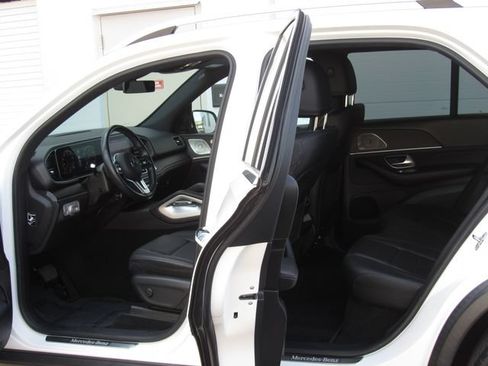 Certified 2022 Mercedes-Benz GLE 350 4MATIC w/ Premium Package image 13