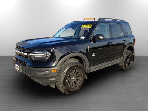 Used 2021 Ford Bronco Sport Outer Banks w/ Outer Banks Package image 12